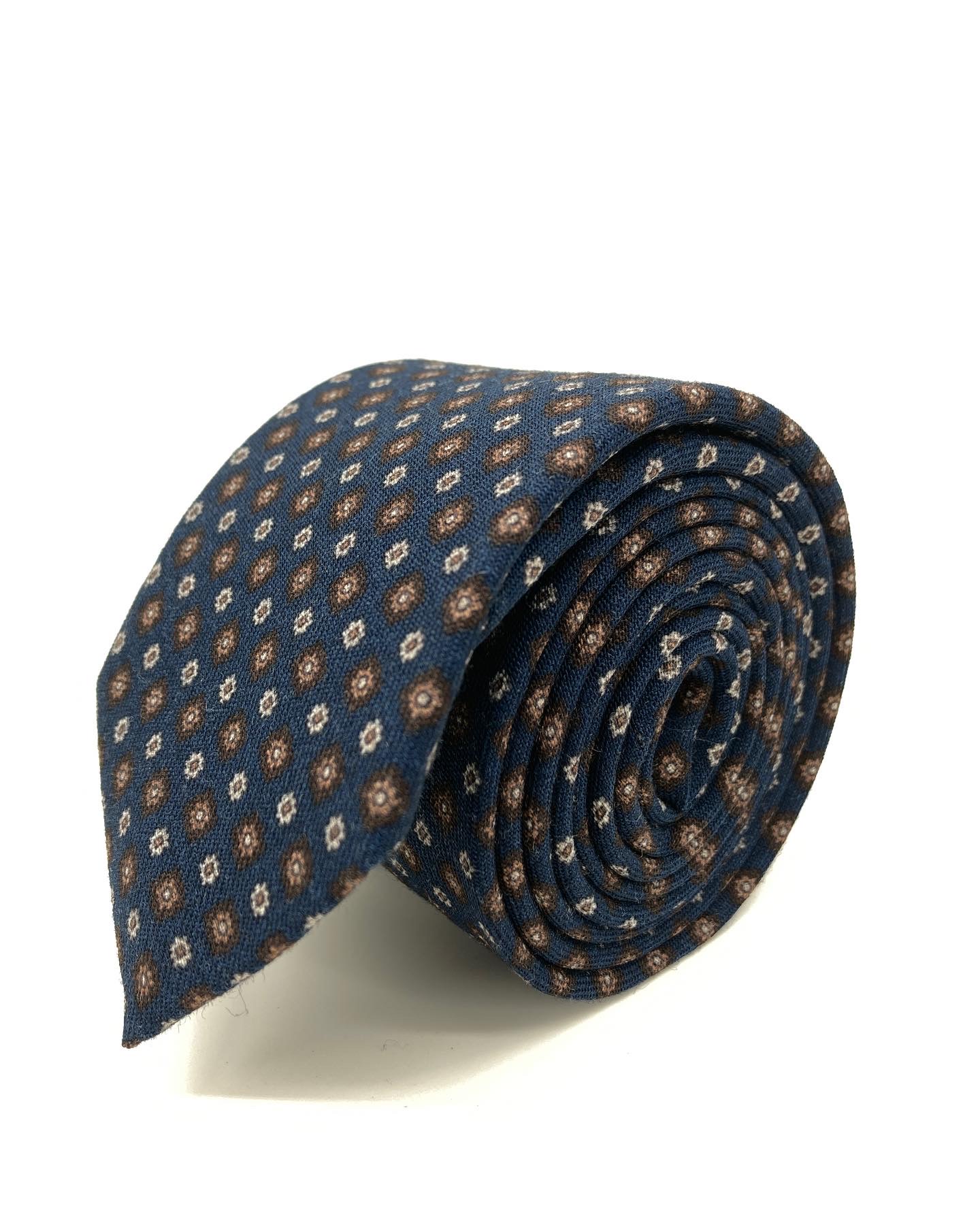 tienda online ropa hombre exclusiva corbatas ceremonia lana marron dibujos corbateros beig gris shop